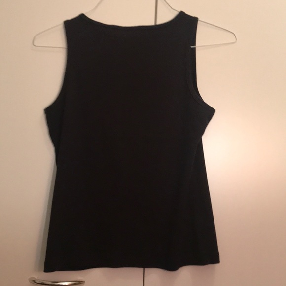 Black sleeveless top - Picture 2 of 3